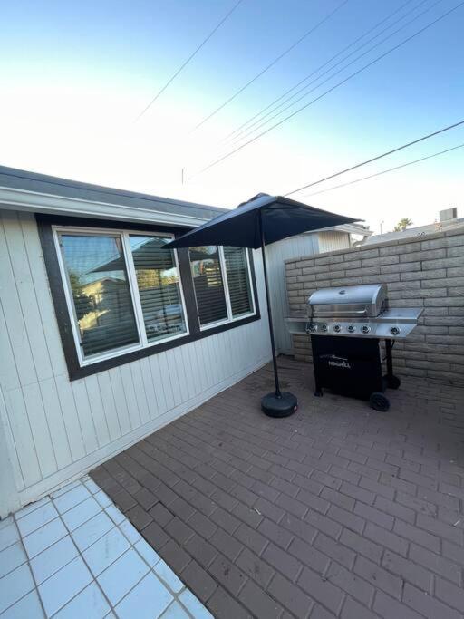 New Midtown Modern Studio With Backyard Phoenix Exteriör bild