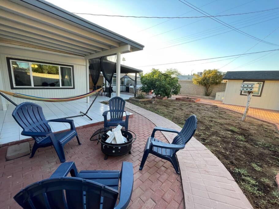 New Midtown Modern Studio With Backyard Phoenix Exteriör bild