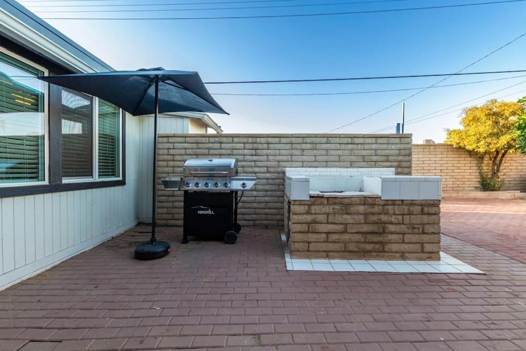 New Midtown Modern Studio With Backyard Phoenix Exteriör bild