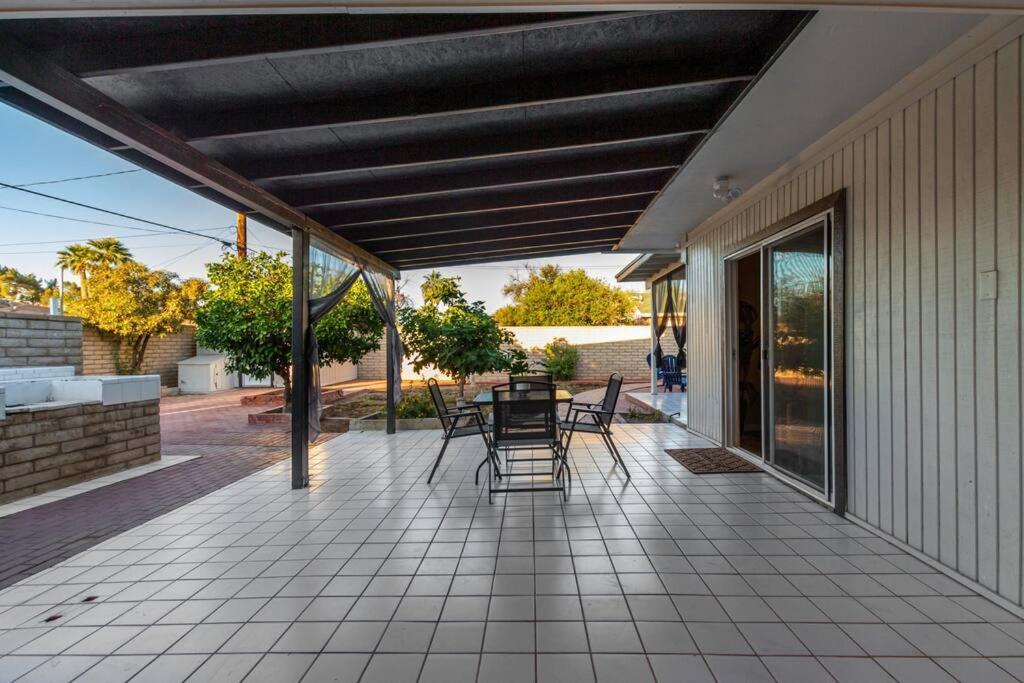 New Midtown Modern Studio With Backyard Phoenix Exteriör bild